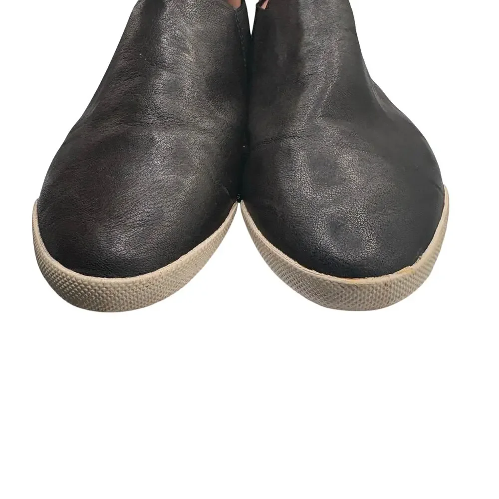 Frye Black Leather Slip On Flats Loafers Men’s Neutral Classic Preppy Minimal